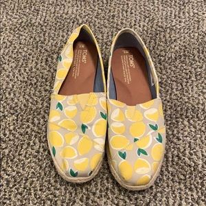 Lemon TOMS Espadrilles